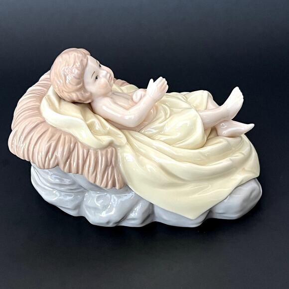 O'Well Grandeur Baby Jesus Nativity Set Replacement - Picture 2 of 9